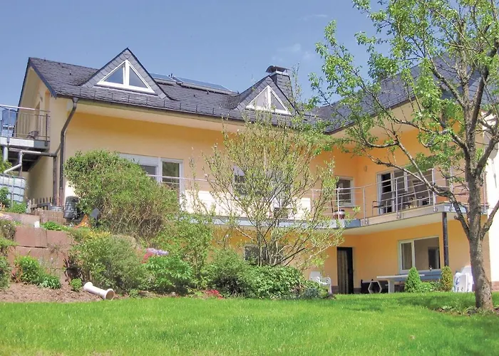 Amazing Apartment In Zweifelscheid